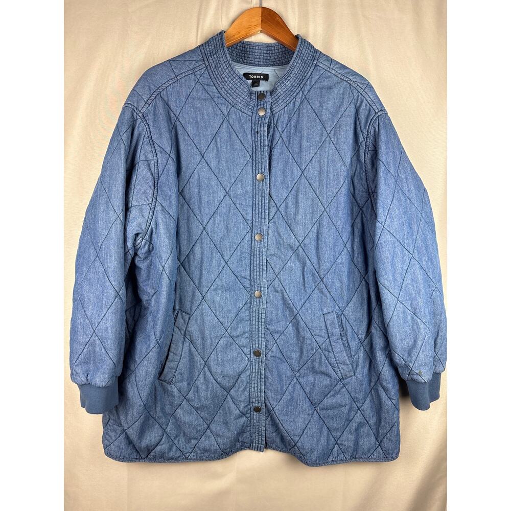 Women’s Torrid Chambray Quilted Bomber Jacket Size 1 1x 14-16 Blue Lightweight